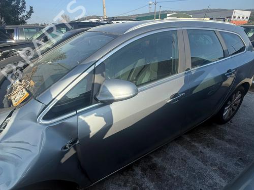 Dør venstre fortil OPEL ASTRA J Sports Tourer (P10) 1.7 CDTI (35) (125 hp) 32506434