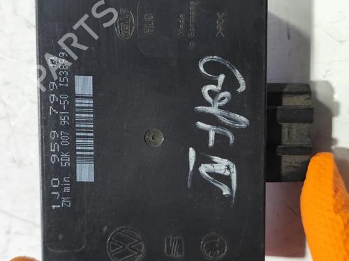 Used Electronic module Electronic module VW GOLF IV (1J1) 1.9 TDI (115 hp) 32519525 32519525