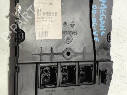 fuse-box-renault-megane-ii-saloon-lm01_-2003-32523353 main image