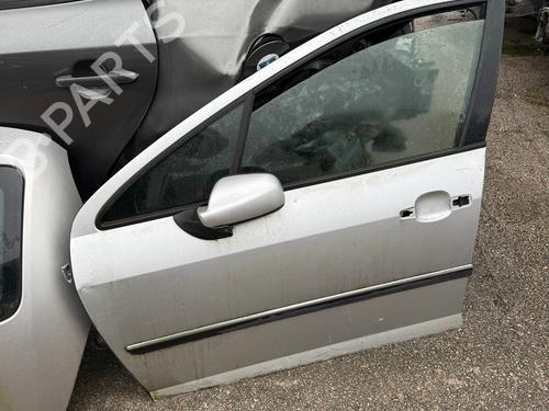 Used Left front door Left front door PEUGEOT 407 SW (6E_, 6D_) 1.6 HDi 110 (109 hp) 32530405 32530405
