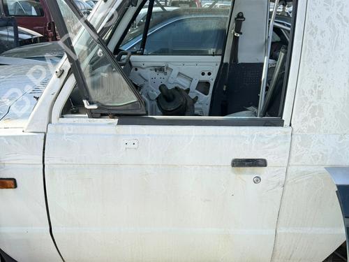 Dør venstre fortil MITSUBISHI PAJERO I Canvas Top (L04_G) 2.3 TD (L043G, L048G) (84 hp) 32657634