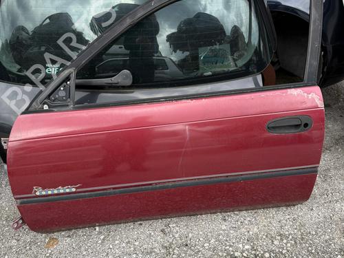 Puerta delantera izquierda TOYOTA COROLLA Compact (_E10_) 2.0 D (CE100_, CE100R) (72 hp) 32681717