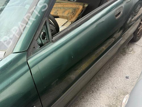 Used Left front door VOLVO V40 Estate (645) 1.6 (109 hp) 32685339