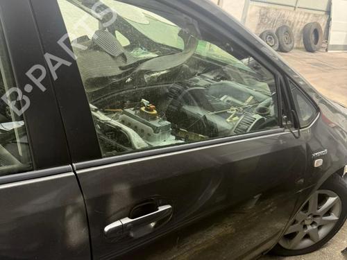 Puerta delantera derecha TOYOTA PRIUS (_W3_) 1.8 Hybrid (ZVW30) (136 hp) 32685340