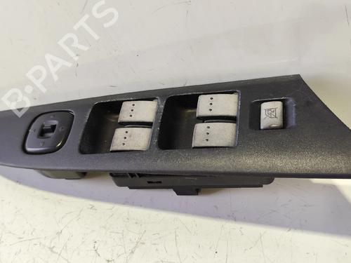 Used Left front window switch Left front window switch MAZDA 3 (BK) 1.6 DI Turbo (109 hp) 32784947 32784947