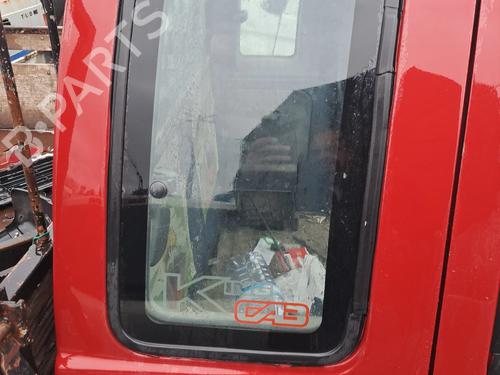 Dreieckscheibe rechts hinten für NISSAN NAVARA (D21) 2.5 D (75 hp) 32863469