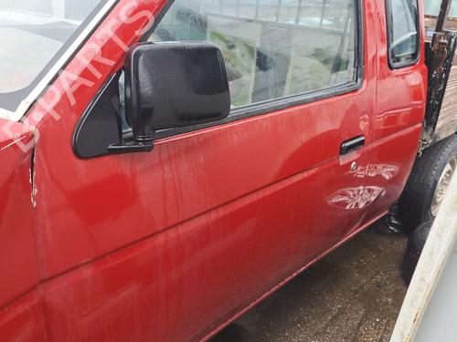 Tür links vorne für NISSAN NAVARA (D21) 2.5 D (75 hp) 32863472