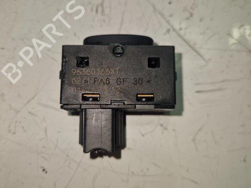 Used Left rear window switch PEUGEOT 307 (3A/C) 1.4 HDi (68 hp) 32863484