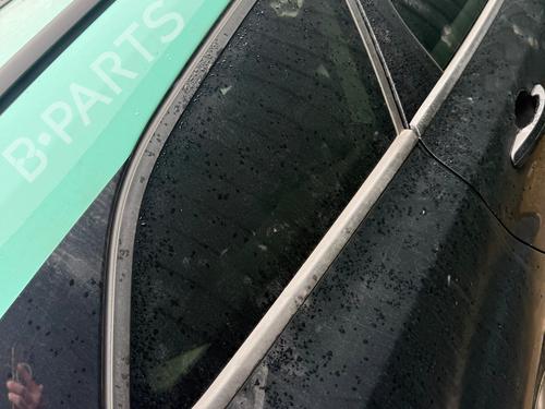 Used Rear right quarter glass Rear right quarter glass FORD FOCUS III Turnier 1.5 TDCi (120 hp) 32983989 32983989