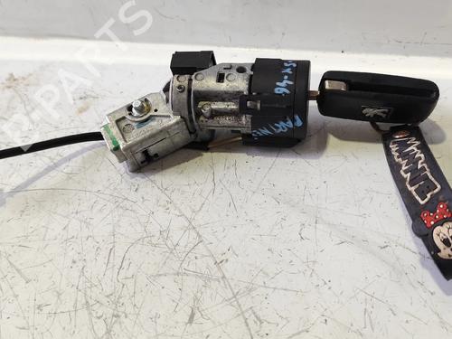 Clé de contact PEUGEOT PARTNER Box Body/MPV 1.6 BlueHDi 100 (100 hp) 32984013