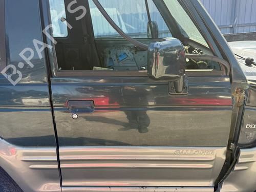 Used Right front door HYUNDAI GALLOPER II (JK-01) 2.5 TD intercooler (99 hp) 33018761