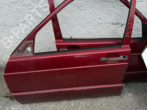Used Left front door Left front door MERCEDES-BENZ 190 (W201) 190 D (201.122) (72 hp) 33047013 33047013