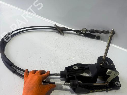 Used Gear lever MITSUBISHI CARISMA (DA_) 1.9 DI-D (DA5A) (102 hp) 33121414