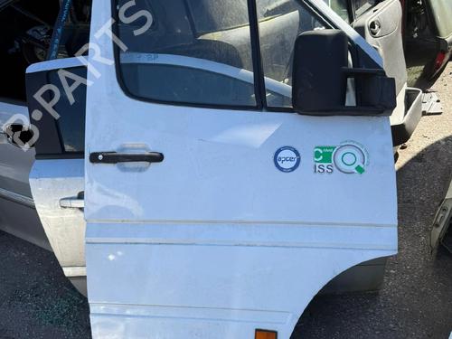 Used Right front door Right front door MERCEDES-BENZ SPRINTER 2-t Van (B901, B902) [1995-2006] 33178313 33178313