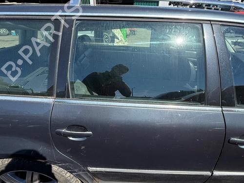 Dør højre bagtil VW PASSAT B5.5 Variant (3B6) 1.9 TDI 4motion (130 hp) 33211416