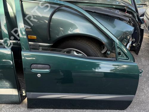 Dør højre fortil TOYOTA STARLET (_P9_) 1.3 (EP90) (72 hp) 33211421