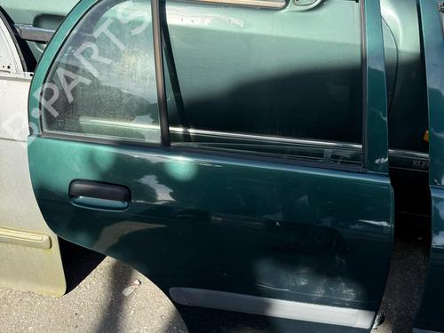 Dør højre bagtil TOYOTA STARLET (_P9_) 1.3 (EP90) (72 hp) 33211422
