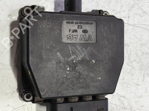 Used Electronic module Electronic module SEAT IBIZA III (6L1) 1.4 TDI (80 hp) 33233549 33233549