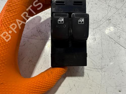 Used Left front window switch Left front window switch HYUNDAI GETZ (TB) 1.1 (63 hp) 33236787 33236787