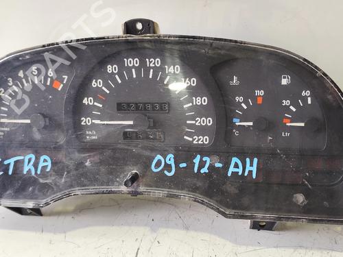 Used Instrument cluster Instrument cluster OPEL VECTRA A (J89) 1.4 S (F19, M19) (75 hp) 33241449 33241449