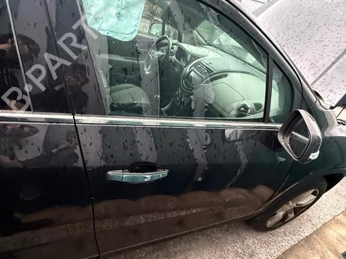 right-front-door-chevrolet-trax-2012-33275175 main image