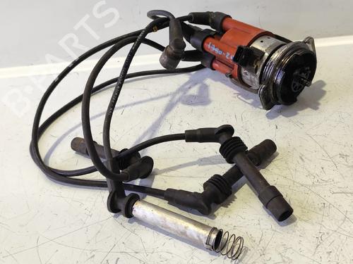 Used Ignition distributor Ignition distributor OPEL CORSA B (S93) 1.2 i (F08, F68, M68) (45 hp) 33403239 33403239