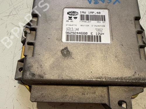 Used Engine control unit (ECU) Engine control unit (ECU) CITROËN XSARA (N1) 1.4 i (75 hp) 33403258 33403258