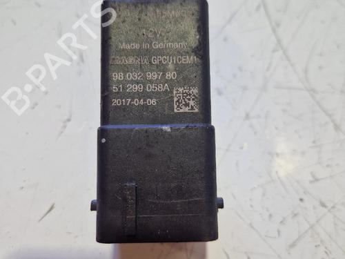 Used Electronic module Electronic module PEUGEOT PARTNER Box Body/MPV 1.6 BlueHDi 100 (100 hp) 33463764 33463764