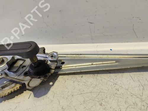 Used Rear right window mechanism Rear right window mechanism TOYOTA YARIS VERSO (_P2_) 1.3 (NCP20_, NCP22_, NCP20R, NCP22R) (84 hp) 33471854 33471854