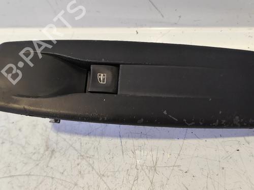 Used Right front window switch Right front window switch RENAULT LAGUNA III (BT0/1) 2.0 dCi (BT07, BT0J, BT14, BT1A, BT1S) (131 hp) 33549022 33549022