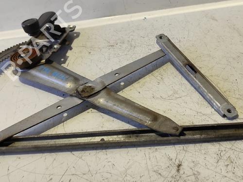 Used Front right window mechanism Front right window mechanism TOYOTA DYNA 150 Platform/Chassis (LY_) 3.0 D (LY102, LY112, LY122) (88 hp) 33557777 33557777