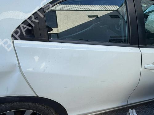 Dør højre bagtil Dør højre bagtil HONDA CIVIC IX (FK) [2012-2017] 33629359 33629359