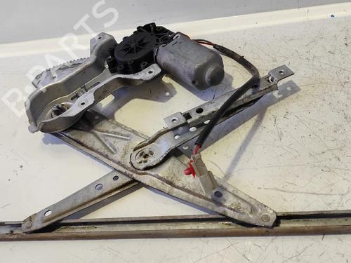 Rudehejsemekanisme venstre bagtil Rudehejsemekanisme venstre bagtil HONDA CIVIC VI Hatchback (EJ, EK) 1.5 i (EK3) (114 hp) 33661043 33661043