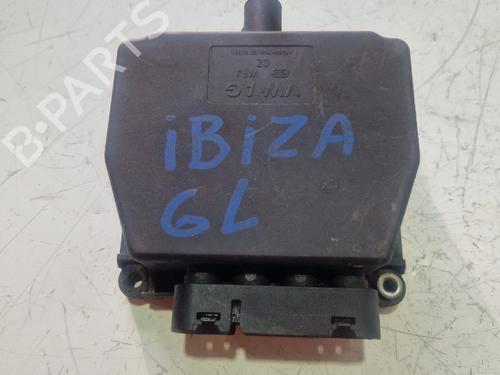 Used Electronic module Electronic module SEAT IBIZA III (6L1) 1.4 TDI (70 hp) 33715582 33715582