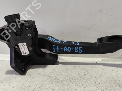 Used Pedal Pedal OPEL CORSA C (X01) 1.3 CDTI (F08, F68) (70 hp) 33797137 33797137