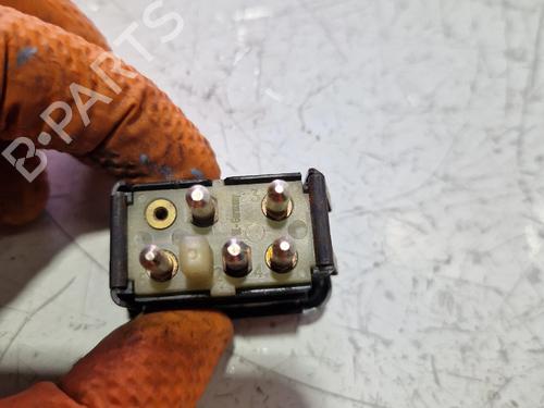 Left front window switch VOLVO S40 I (644) 1.9 DI | BP33797156I27 - Image 2