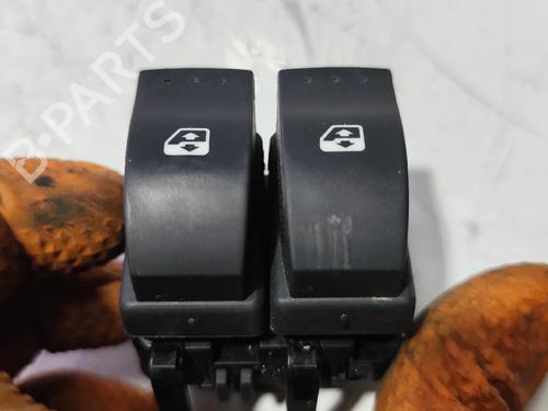 Used Left front window switch Left front window switch RENAULT CLIO II (BB_, CB_) 1.5 dCi (57 hp) 33802732 33802732
