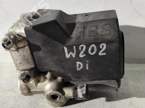 Used ABS pump ABS pump MERCEDES-BENZ C-CLASS (W202) C 200 CDI (202.134) (102 hp) 33813701 33813701