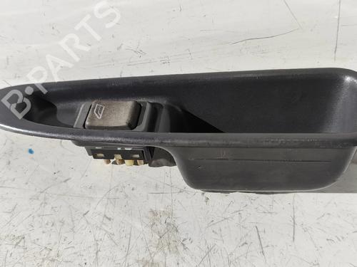 Used Right front window switch Right front window switch VOLVO S40 I (644) 1.9 DI (95 hp) 33813702 33813702
