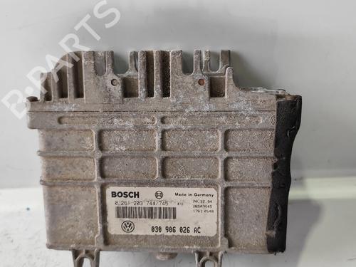 Used Engine control unit (ECU) Engine control unit (ECU) VW POLO III (6N1) 45 1.0 (45 hp) 33846683 33846683