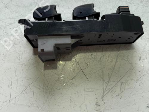 Left front window switch TOYOTA PRIUS Liftback (_W2_) | BP34213553I27 - Image 2