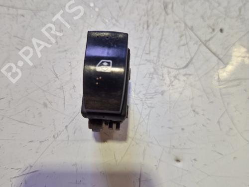 Used Right front window switch Right front window switch RENAULT SCÉNIC I MPV (JA0/1_, FA0_) 1.4 16V (JA0D, JA1H, Ja0W, JA10) (95 hp) 34246968 34246968