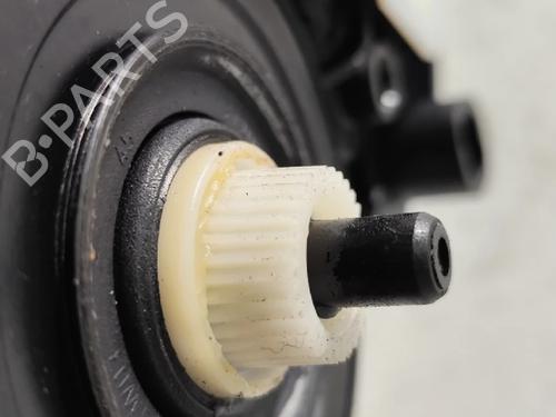 Right rear window motor VW T-CROSS (C11, D31) 1.0 TSi | BP34429329E22 - Image 4