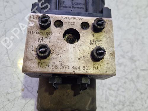 Used ABS pump ABS pump CITROËN XSARA (N1) 1.4 HDi (68 hp) 34474339 34474339