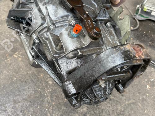 Used Gearbox Gearbox RENAULT MASTER II Bus (JD) 3.0 dCi 140 (JD0T, JD1T) (136 hp) 34571419 34571419