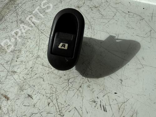 Used Right front window switch Right front window switch CITROËN C3 I (FC_, FN_) 1.4 (79 hp) 34692597 34692597