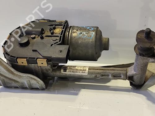 Motor limpa vidros frontal Motor limpa vidros frontal SEAT LEON (1P1) 1.6 TDI (105 hp) 36141539 36141539
