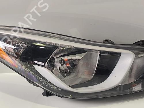 Used Right headlight Right headlight HYUNDAI ELANTRA V Saloon (MD, UD) 1.8 (150 hp) 32412768 32412768