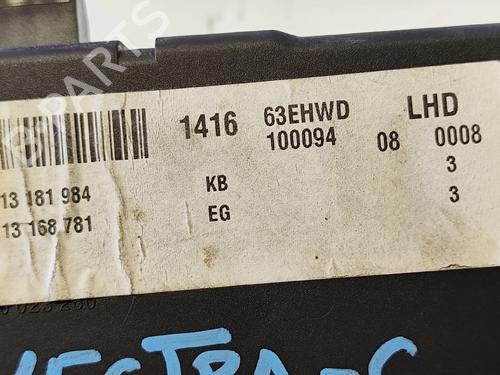 Fuse box OPEL VECTRA C (Z02) 1.9 CDTI (F69) | BP36411106E1 - Image 4