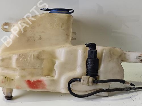 Used Windscreen washer tank Windscreen washer tank VW CADDY II Box Body/MPV (9K9A) 1.9 D (64 hp) 36411177 36411177